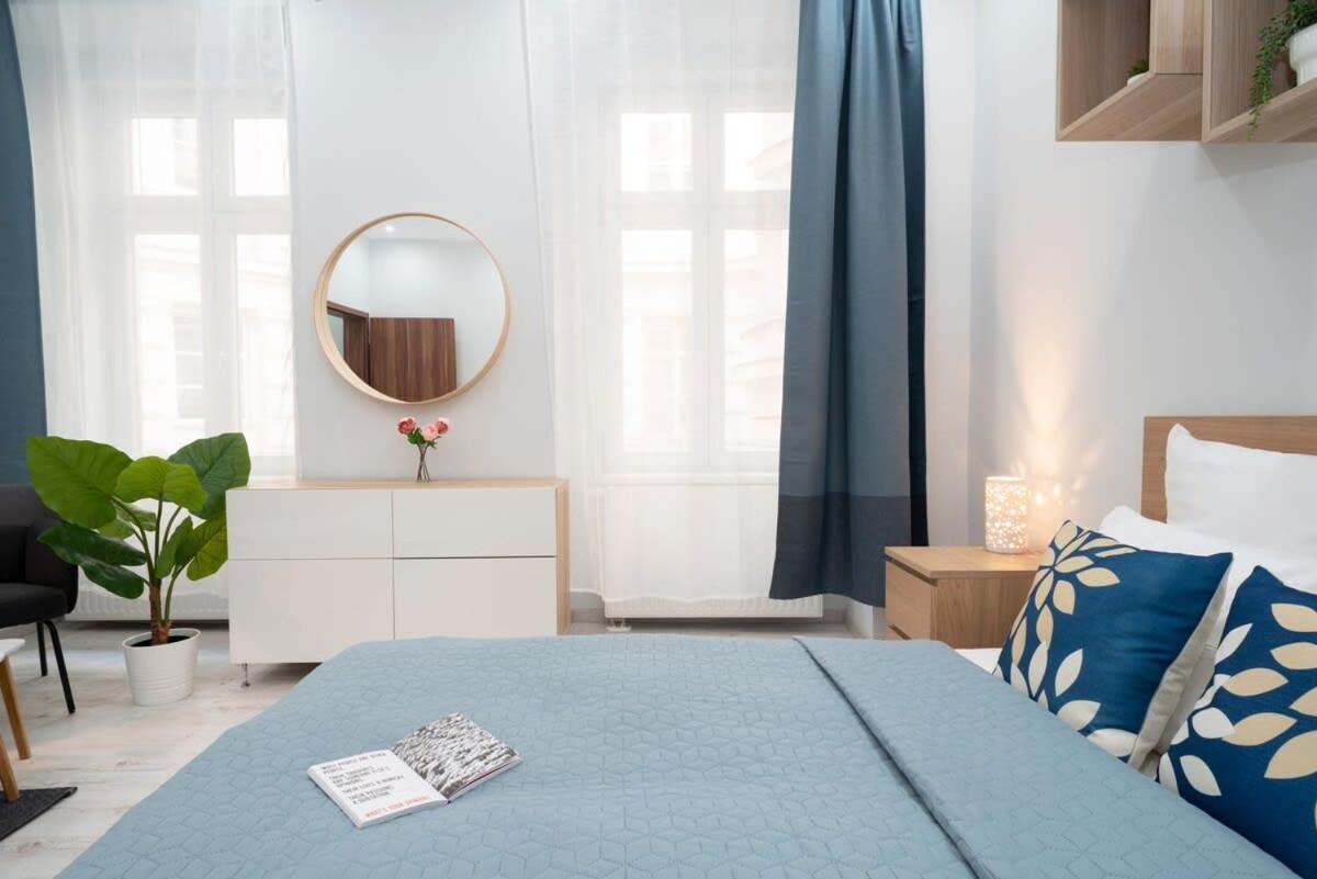 Appartamento New Spacious At Superb Location Budapest