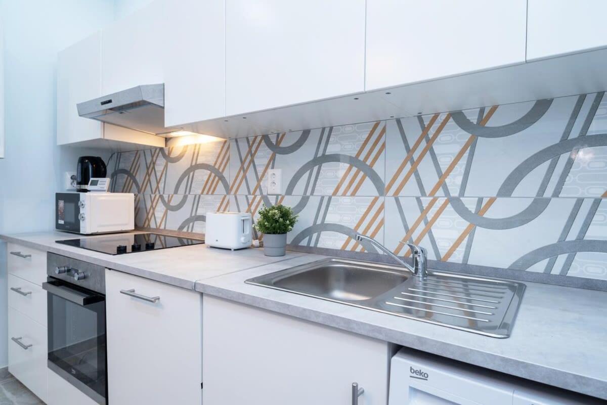 Appartamento New Spacious At Superb Location *