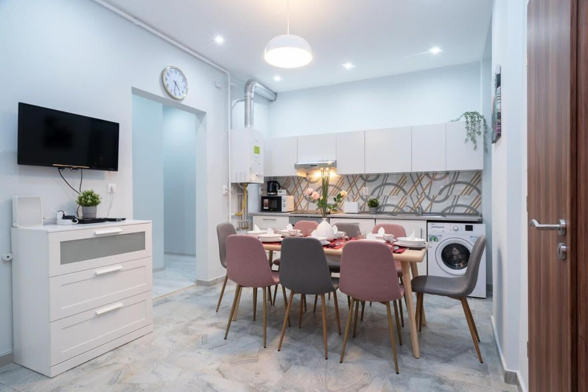 New Spacious At Superb Location Appartamento *