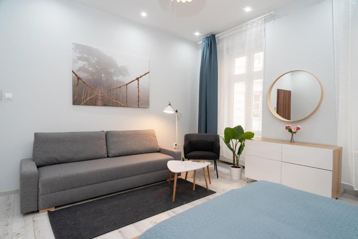 New Spacious At Superb Location Budapeszt